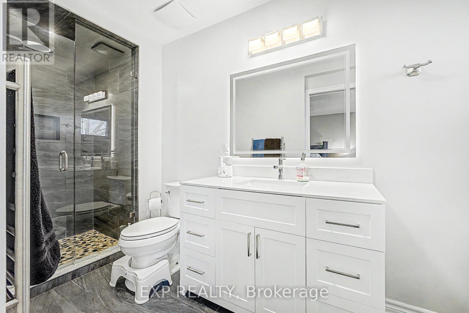 457 Heddle Crescent, Newmarket, Ontario  L3X 2J4 - Photo 21 - N13133270