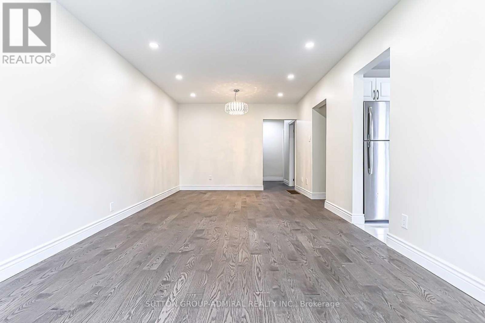 37 Newbury Drive, Newmarket, Ontario  L3Y 4P9 - Photo 6 - N13133278