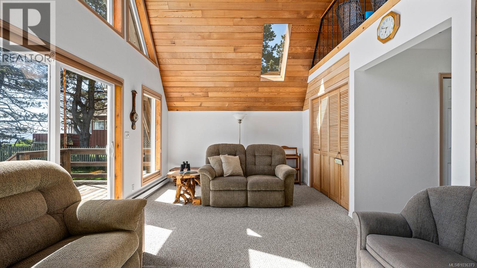 416 Curtis Rd, Comox, British Columbia  V9M 3W1 - Photo 11 - 1036373
