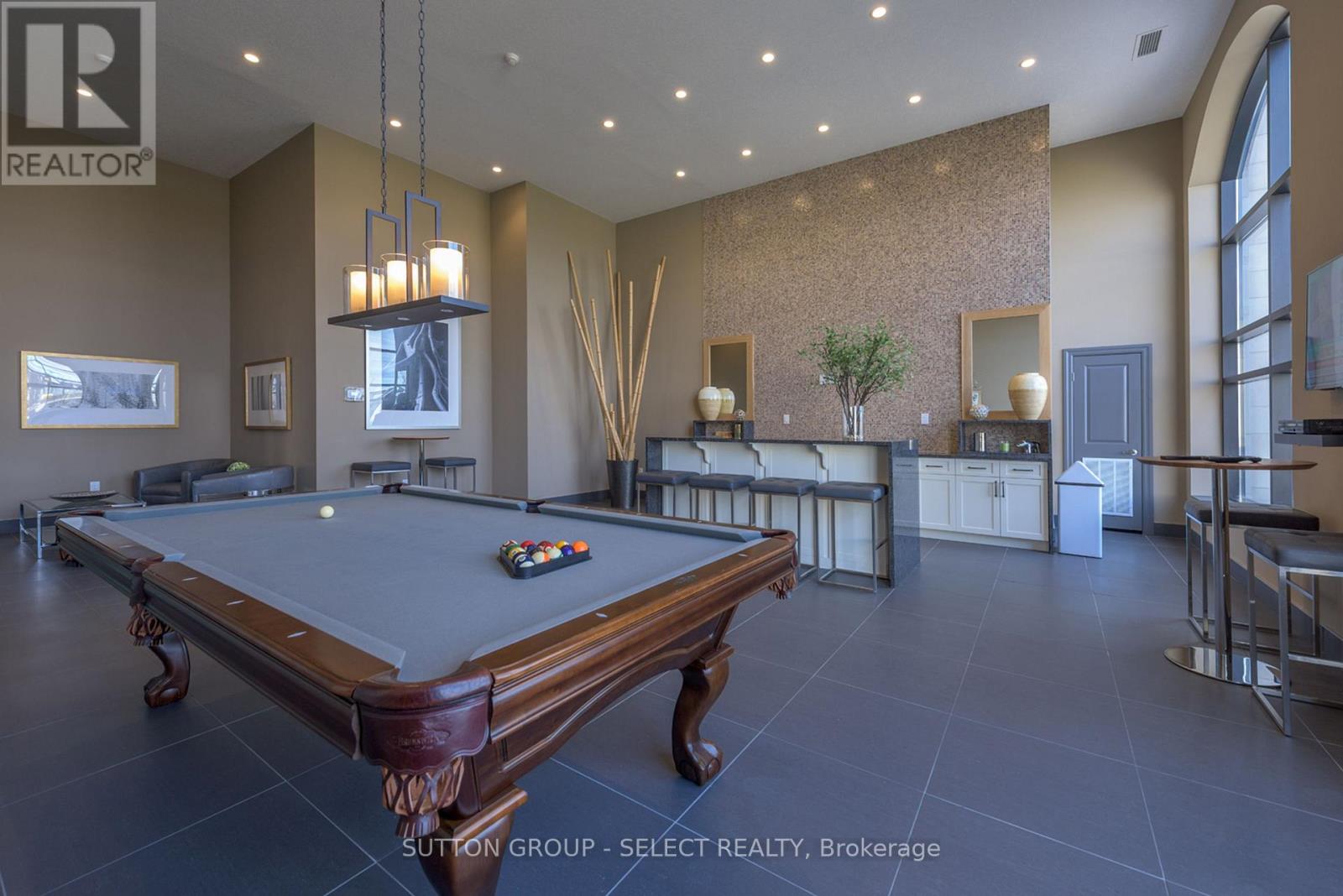 610 - 240 Villagewalk Boulevard, London North, Ontario  N6G 0P6 - Photo 6 - X13133506