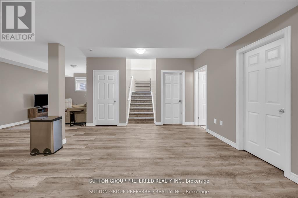 59 Spachman Street, Kitchener, Ontario  N2R 1R7 - Photo 37 - X13133614