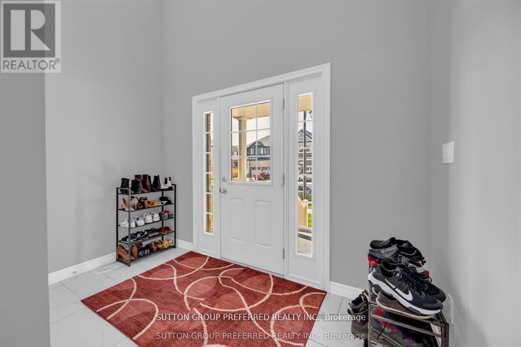 59 Spachman Street, Kitchener, Ontario  N2R 1R7 - Photo 4 - X13133614