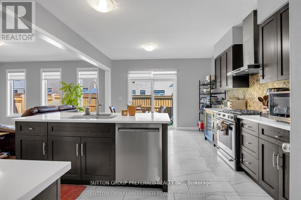 59 Spachman Street, Kitchener, Ontario  N2R 1R7 - Photo 7 - X13133614