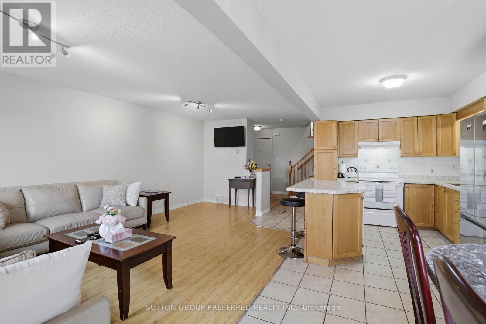 187 Hollyridge Crescent, Kitchener, Ontario  N2N 3N4 - Photo 7 - X13133662