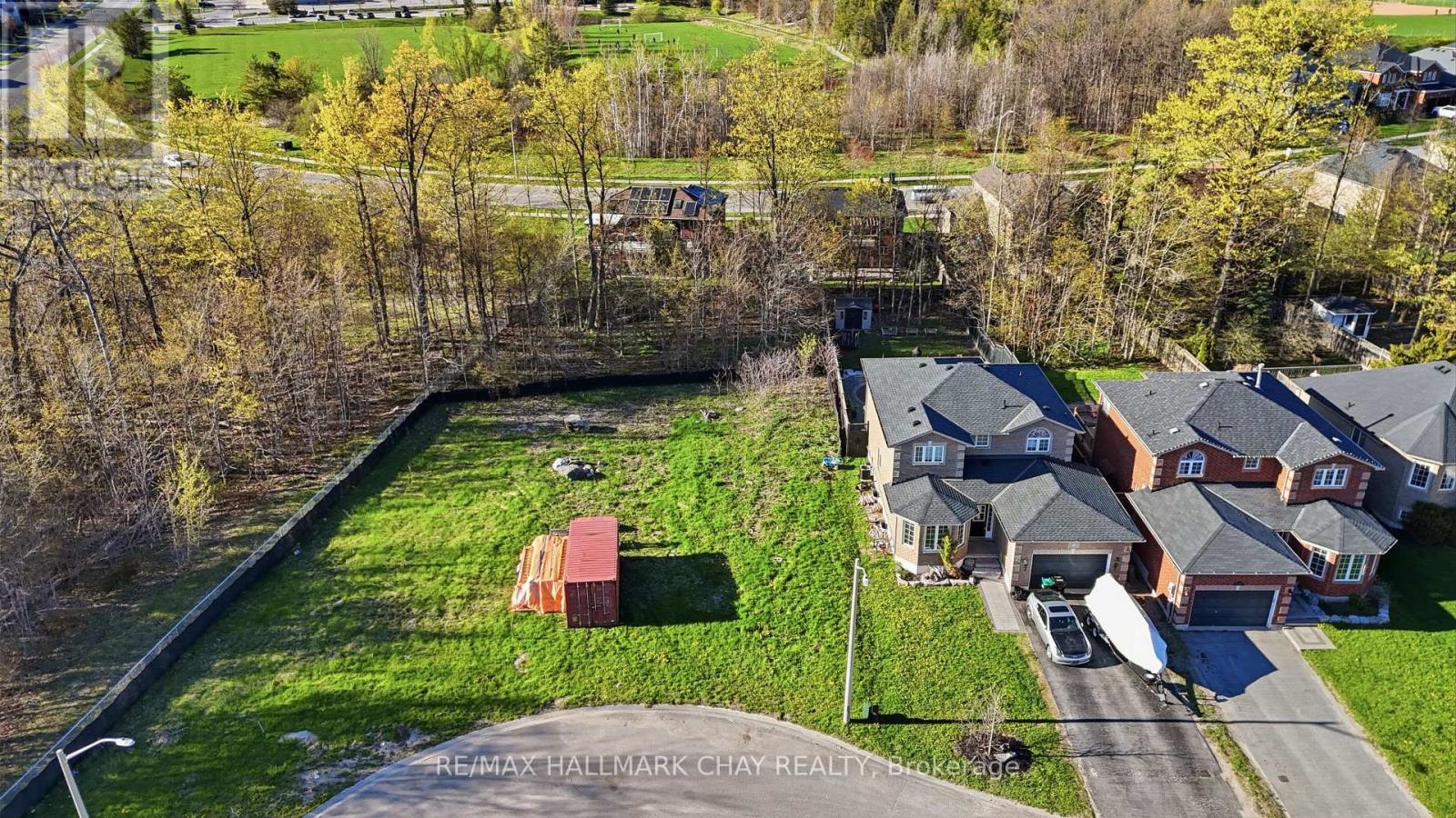 18 Prince Edward Place, Barrie, Ontario  L4M 7J5 - Photo 6 - S13133336