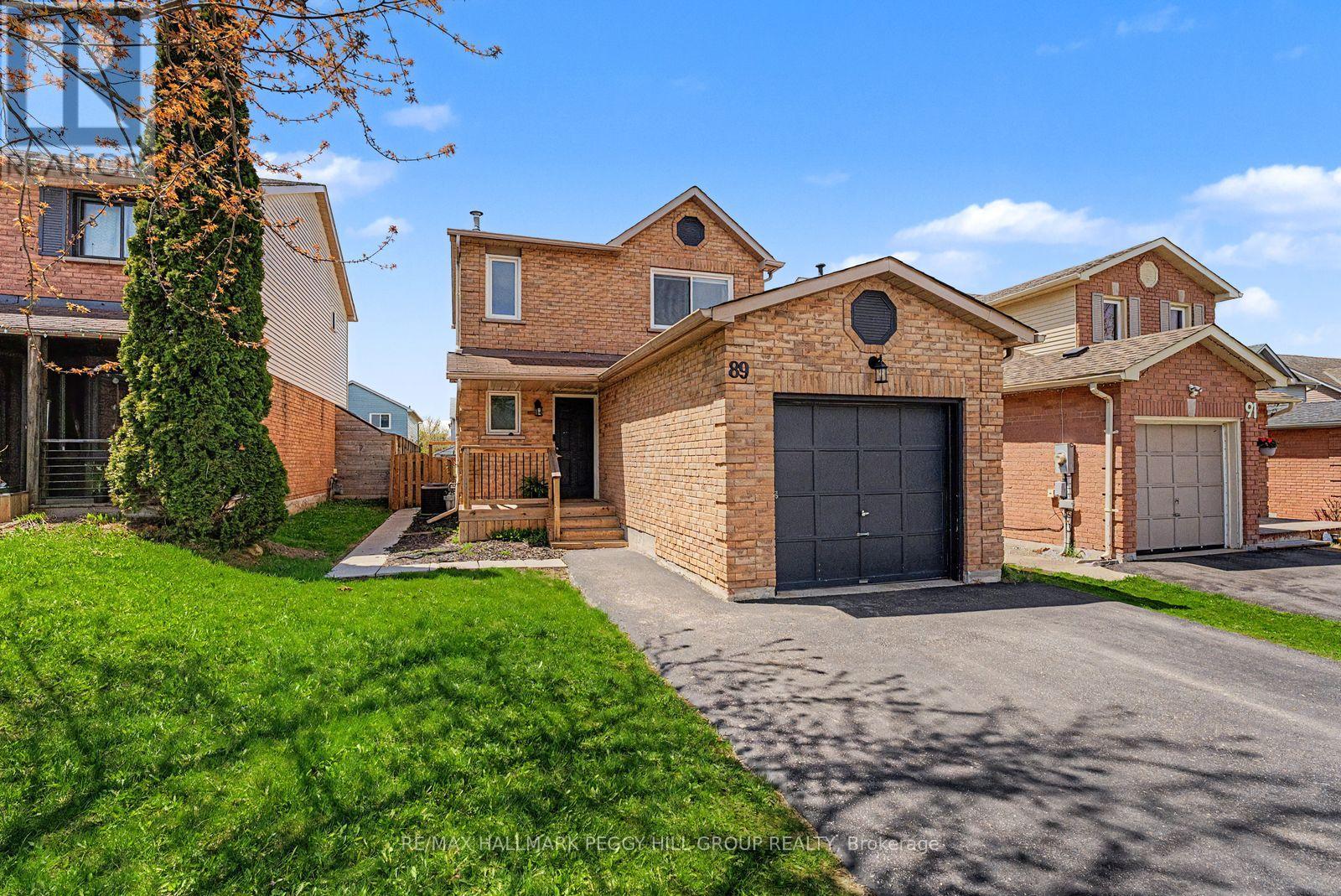 Upper - 89 Hadden Crescent, Barrie, Ontario  L4M 6G7 - Photo 1 - S13133340