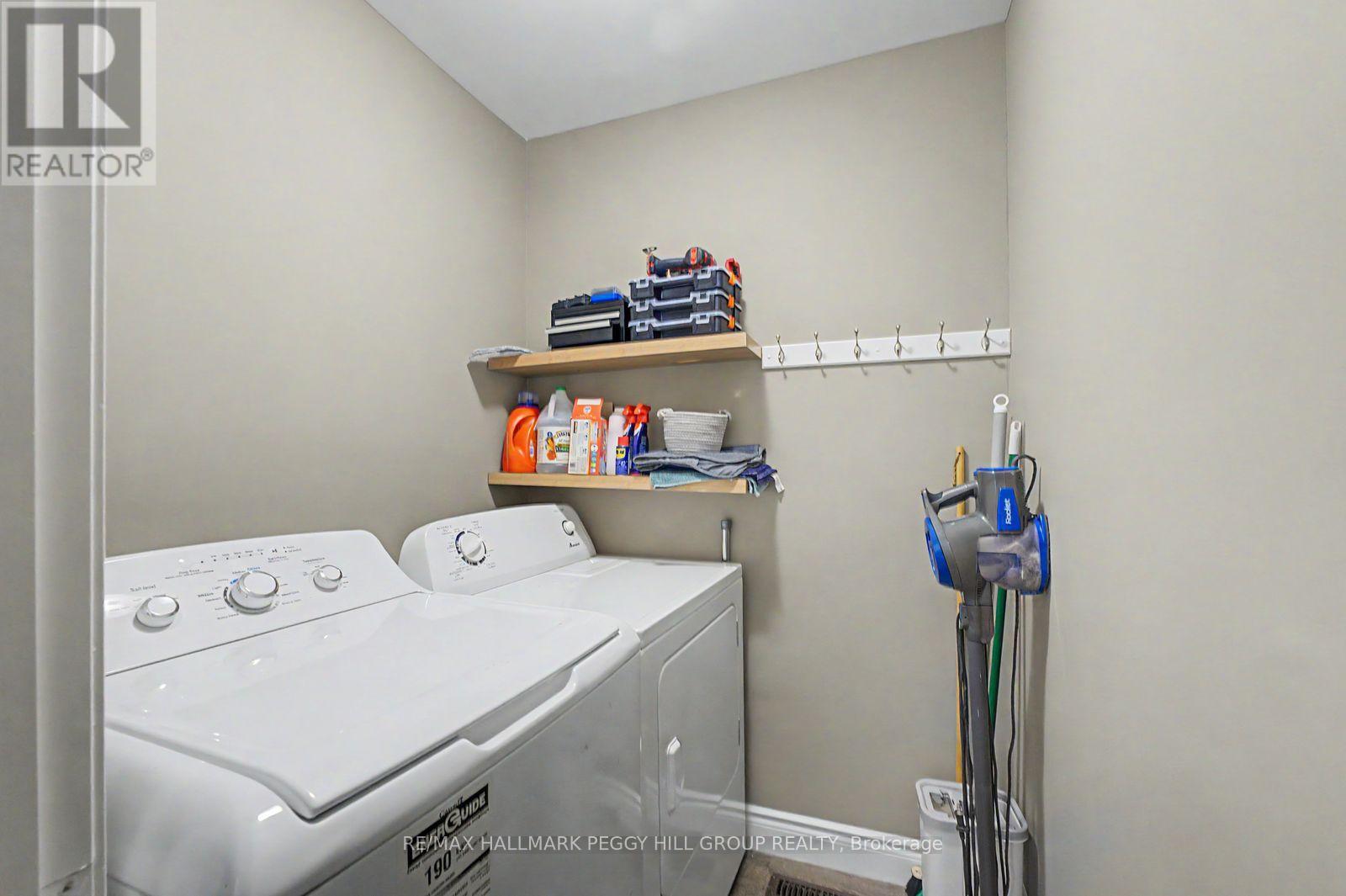 Upper - 89 Hadden Crescent, Barrie, Ontario  L4M 6G7 - Photo 12 - S13133340