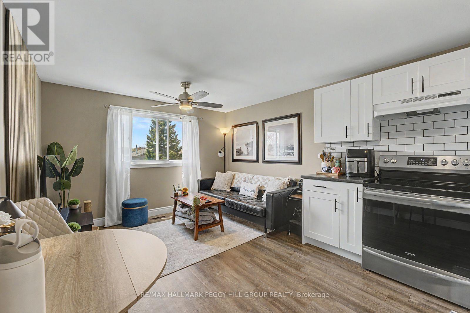 Upper - 89 Hadden Crescent, Barrie, Ontario  L4M 6G7 - Photo 2 - S13133340