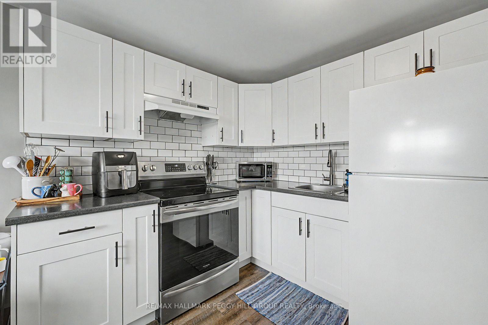 Upper - 89 Hadden Crescent, Barrie, Ontario  L4M 6G7 - Photo 5 - S13133340