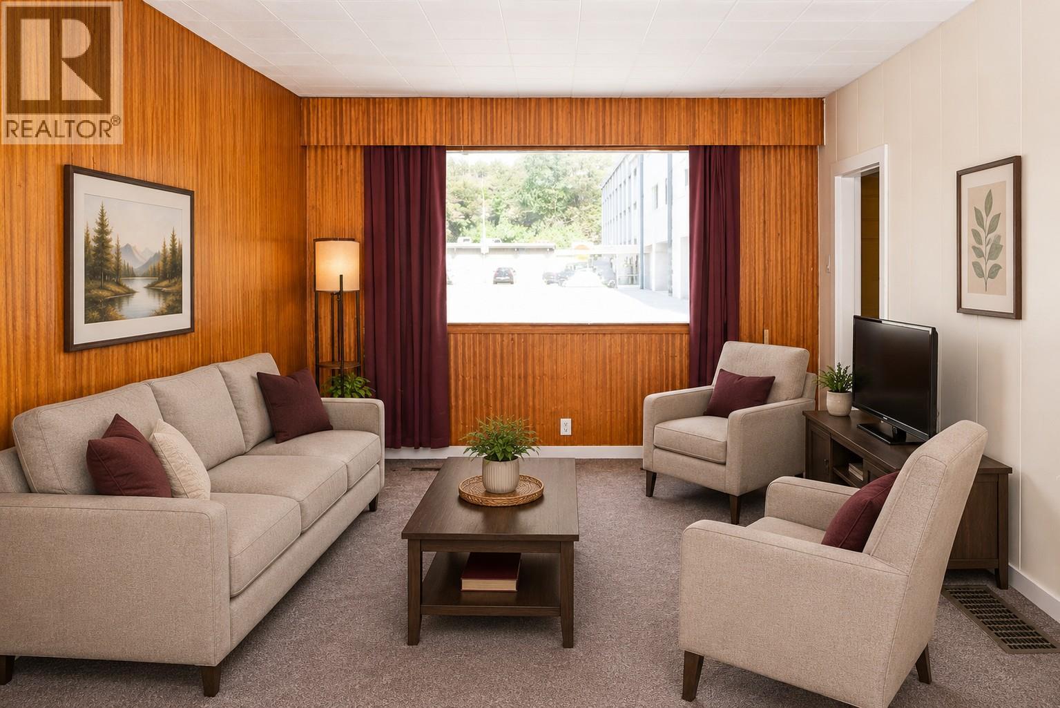 674 Victoria Street, Trail, British Columbia  V1R 3S8 - Photo 5 - 10387239