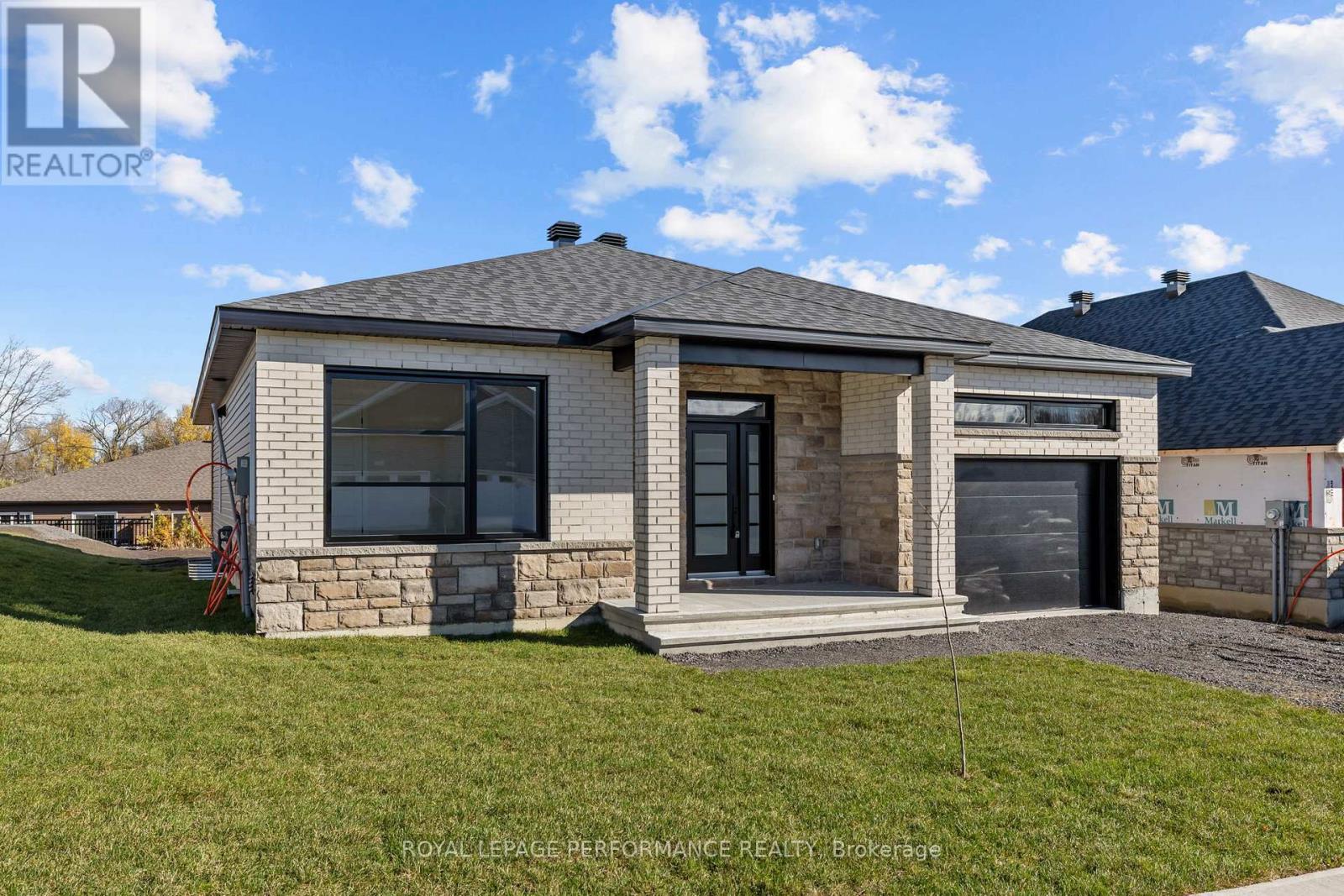 41 Forrester Way, South Stormont, Ontario K0C 1P0 - Photo 1 - X13133718