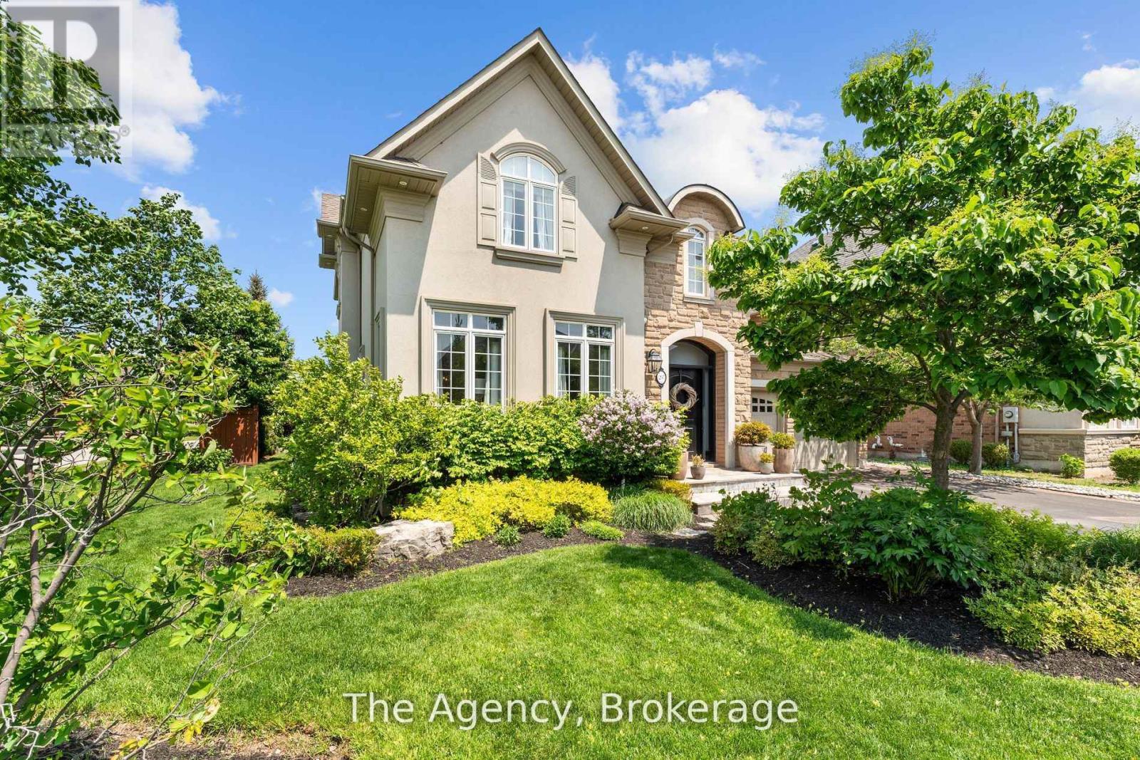 297 Fritillary Street, Oakville, Ontario  L6L 6W7 - Photo 3 - W13133486