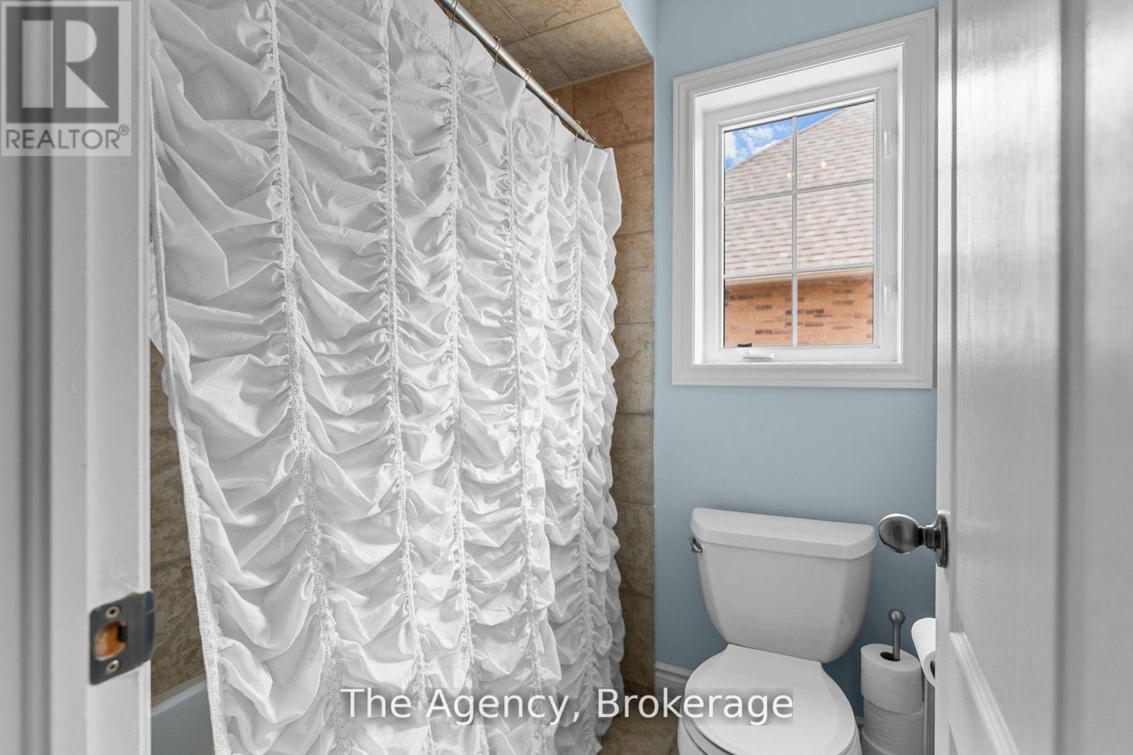 297 Fritillary Street, Oakville, Ontario  L6L 6W7 - Photo 39 - W13133486