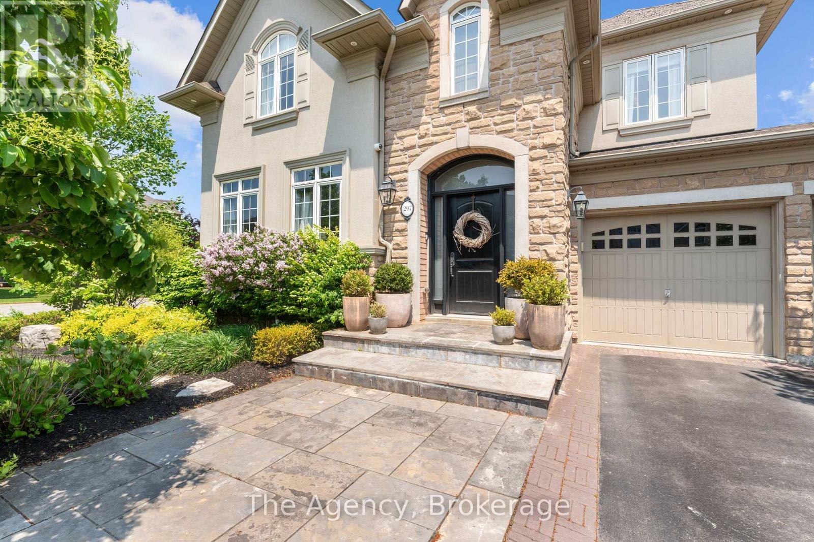297 Fritillary Street, Oakville, Ontario  L6L 6W7 - Photo 7 - W13133486