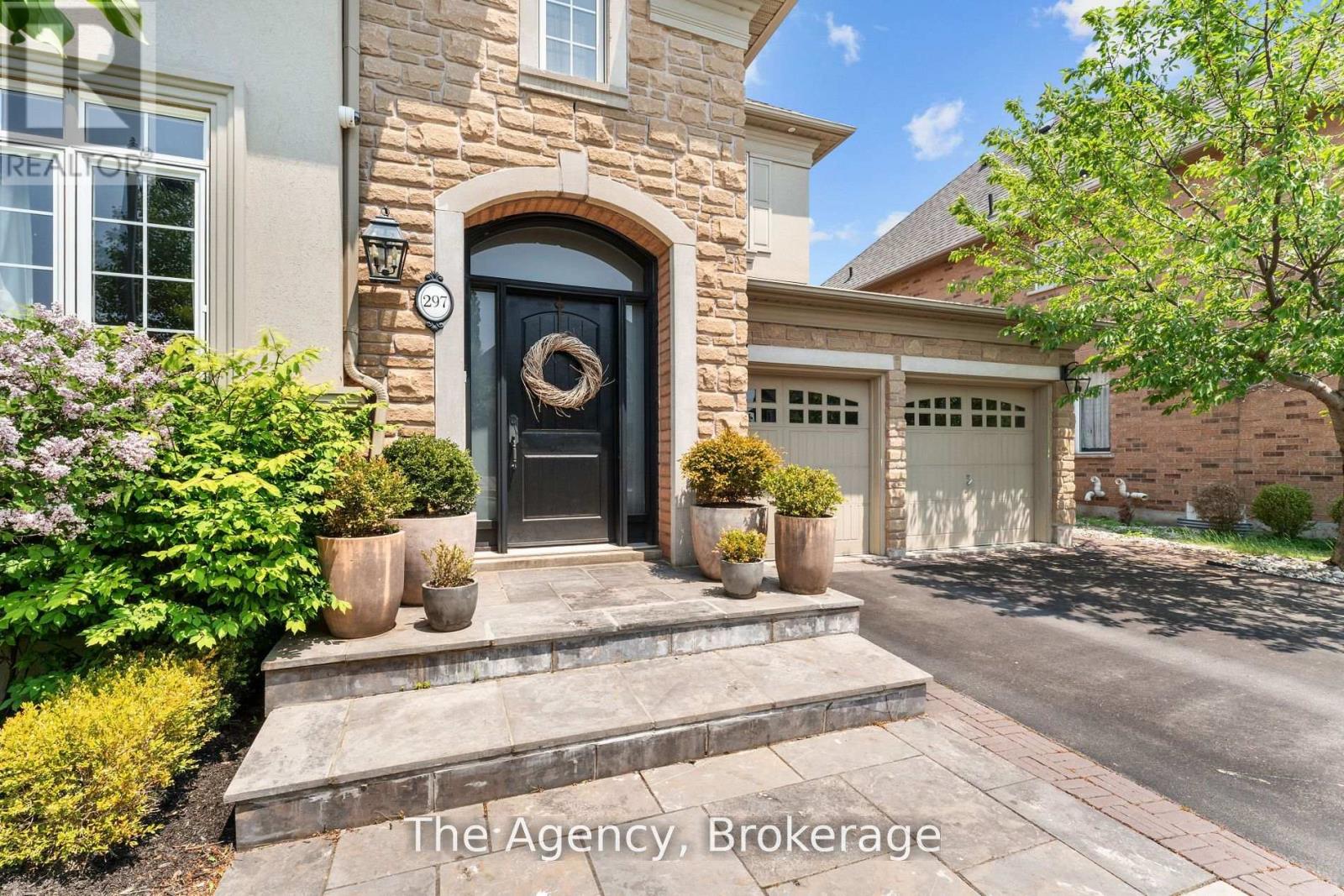 297 Fritillary Street, Oakville, Ontario  L6L 6W7 - Photo 8 - W13133486