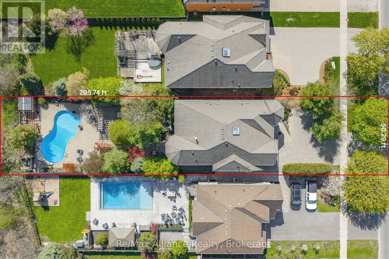 203 Burloak Drive, Oakville, Ontario  L6L 6T6 - Photo 2 - W13133516