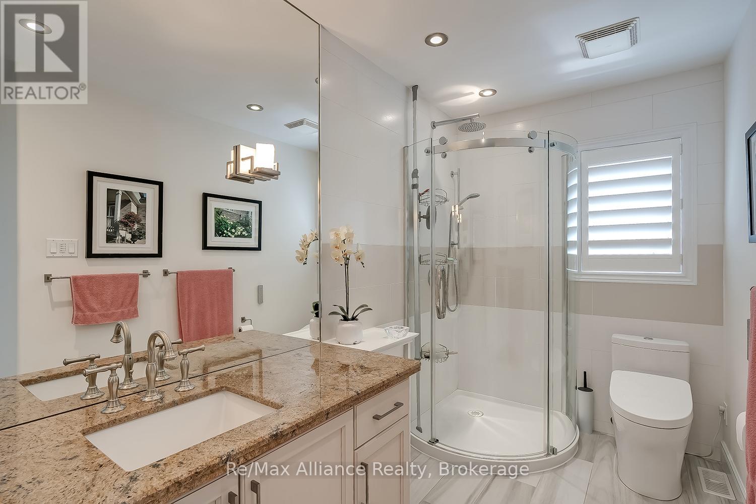 203 Burloak Drive, Oakville, Ontario  L6L 6T6 - Photo 26 - W13133516