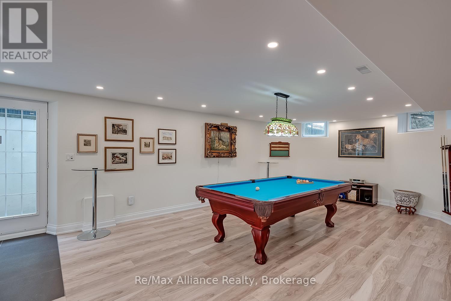 203 Burloak Drive, Oakville, Ontario  L6L 6T6 - Photo 34 - W13133516