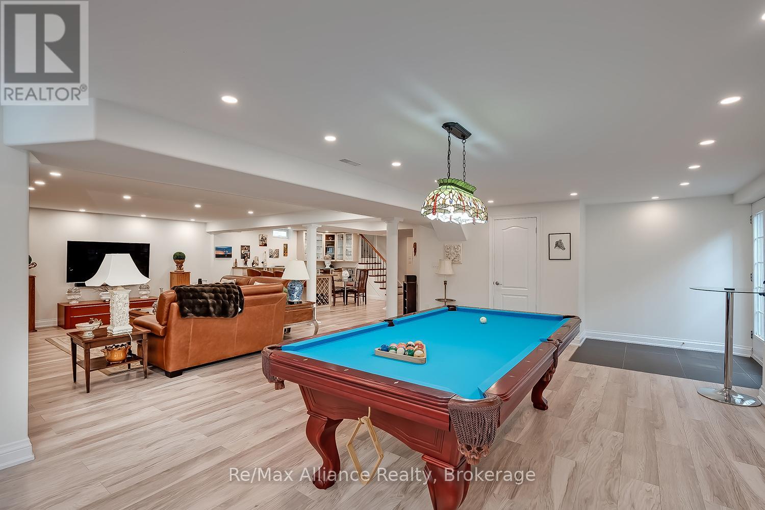 203 Burloak Drive, Oakville, Ontario  L6L 6T6 - Photo 35 - W13133516