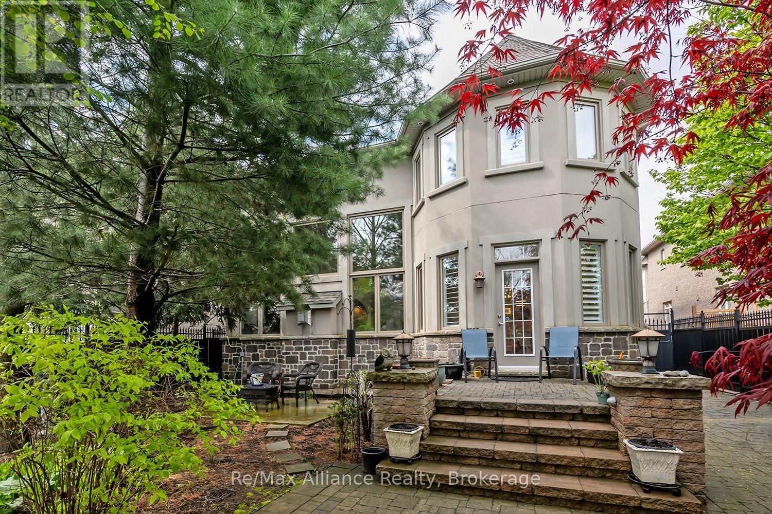 203 Burloak Drive, Oakville, Ontario  L6L 6T6 - Photo 38 - W13133516