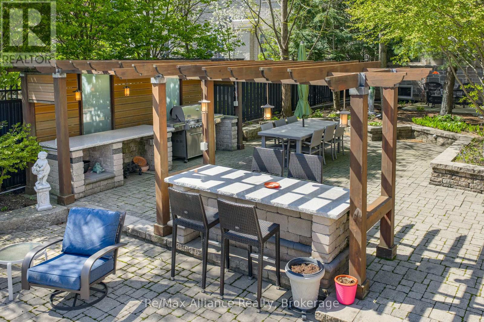 203 Burloak Drive, Oakville, Ontario  L6L 6T6 - Photo 42 - W13133516