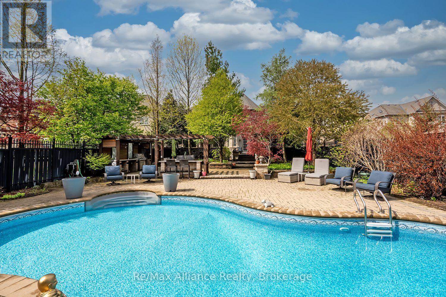 203 Burloak Drive, Oakville, Ontario  L6L 6T6 - Photo 48 - W13133516
