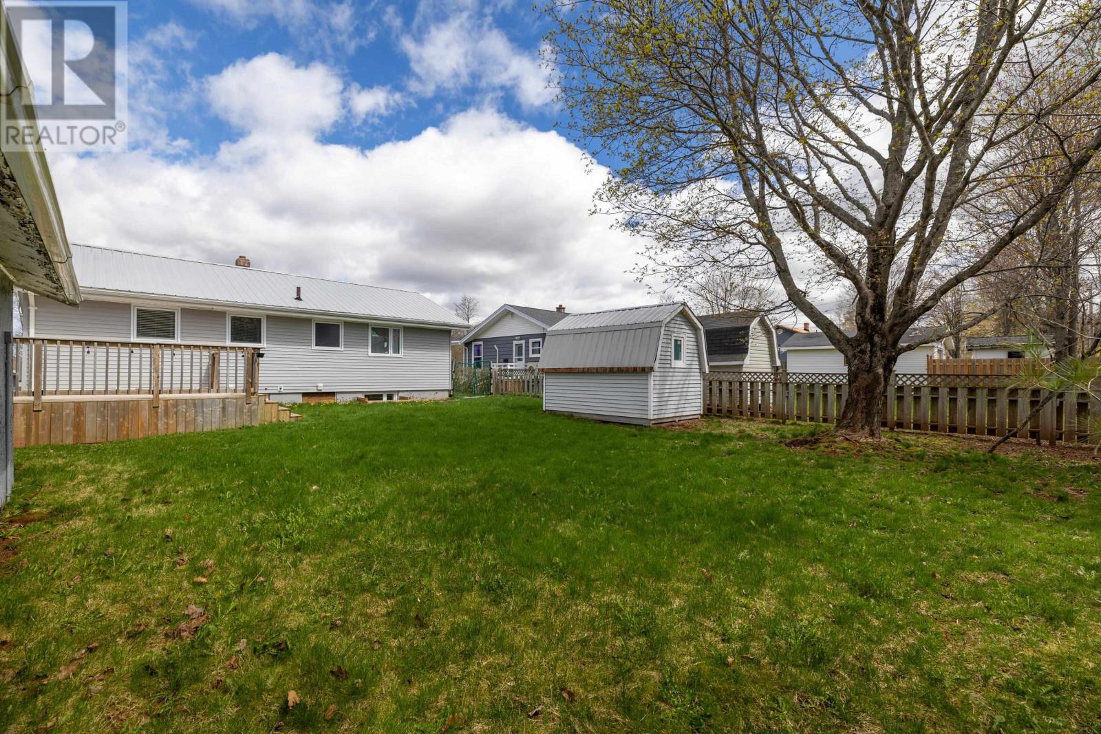 306 North Queen Elizabeth Drive, Charlottetown, Prince Edward Island  C1A 3B5 - Photo 25 - 202529753