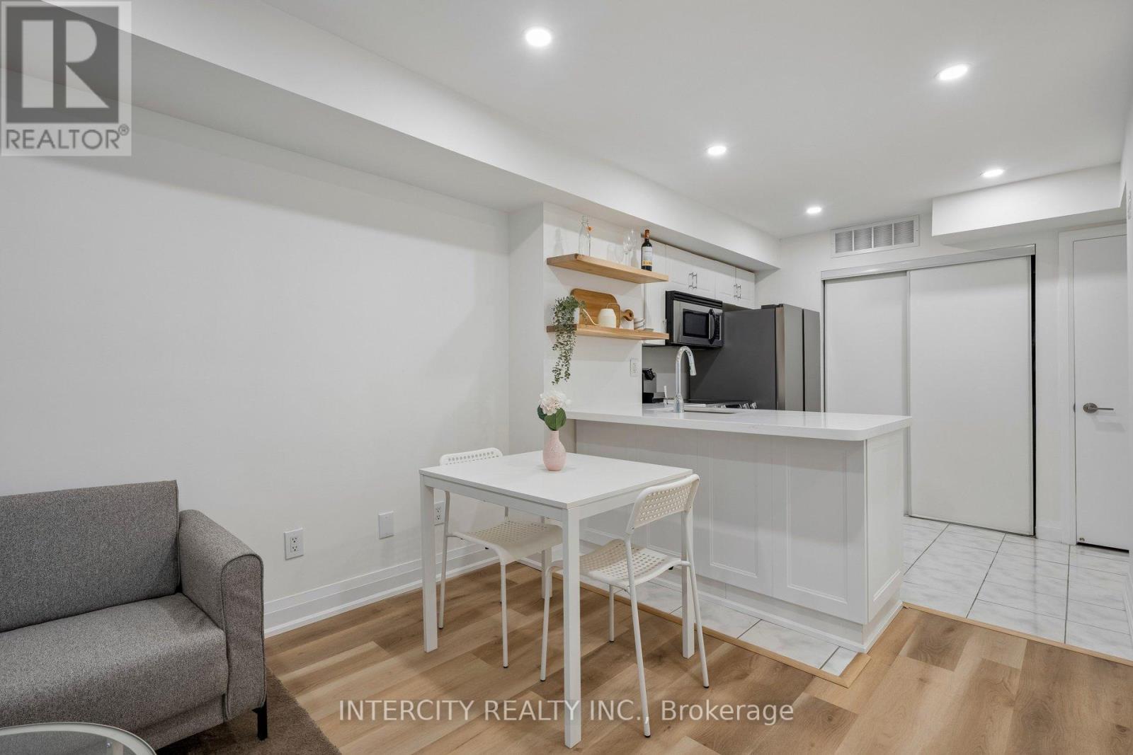 741 - 10 Laidlaw Street, Toronto, Ontario  M6K 1X2 - Photo 16 - W13133162