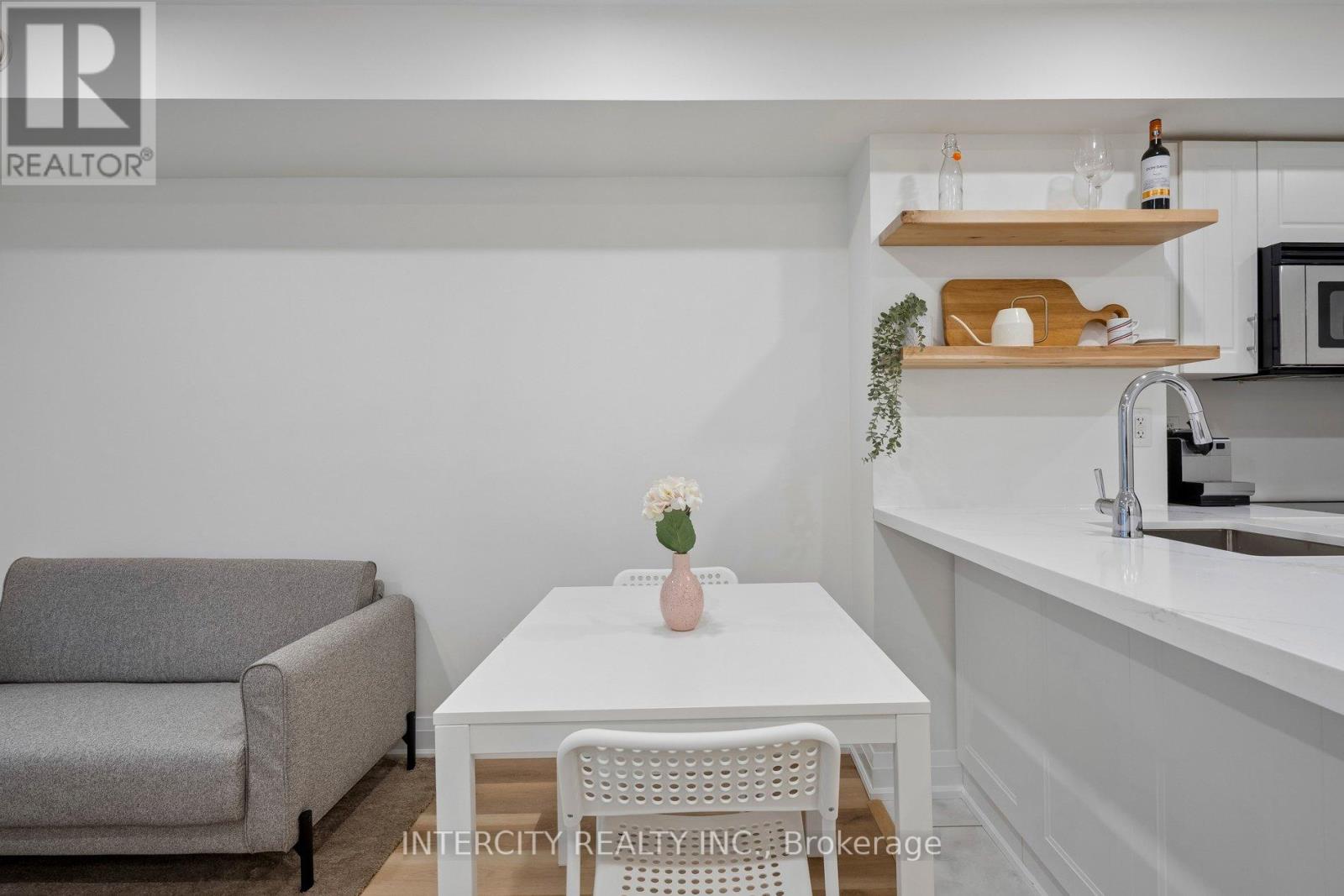741 - 10 Laidlaw Street, Toronto, Ontario  M6K 1X2 - Photo 17 - W13133162