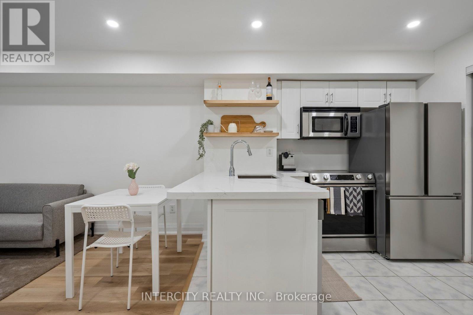 741 - 10 Laidlaw Street, Toronto, Ontario  M6K 1X2 - Photo 18 - W13133162