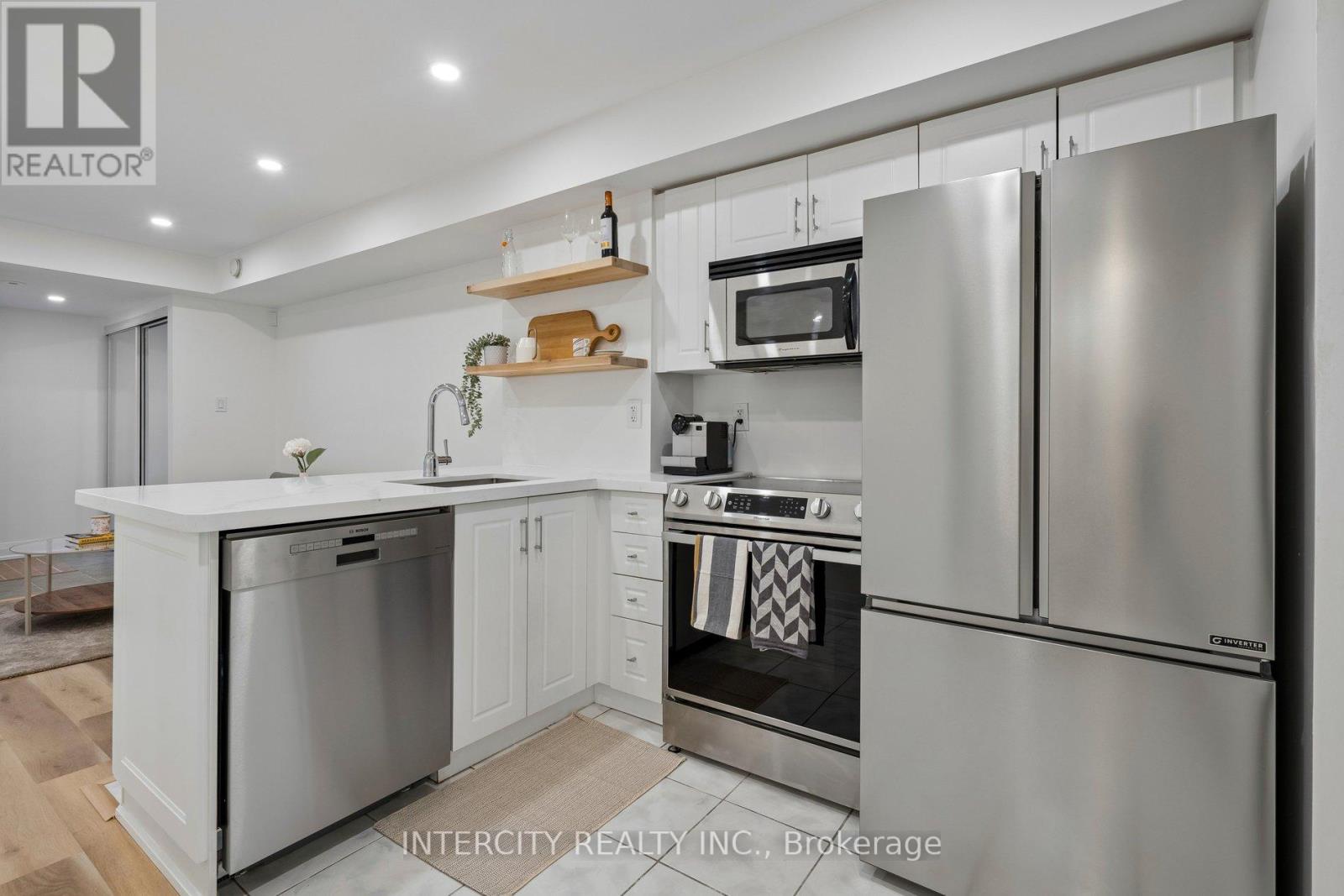 741 - 10 Laidlaw Street, Toronto, Ontario  M6K 1X2 - Photo 20 - W13133162