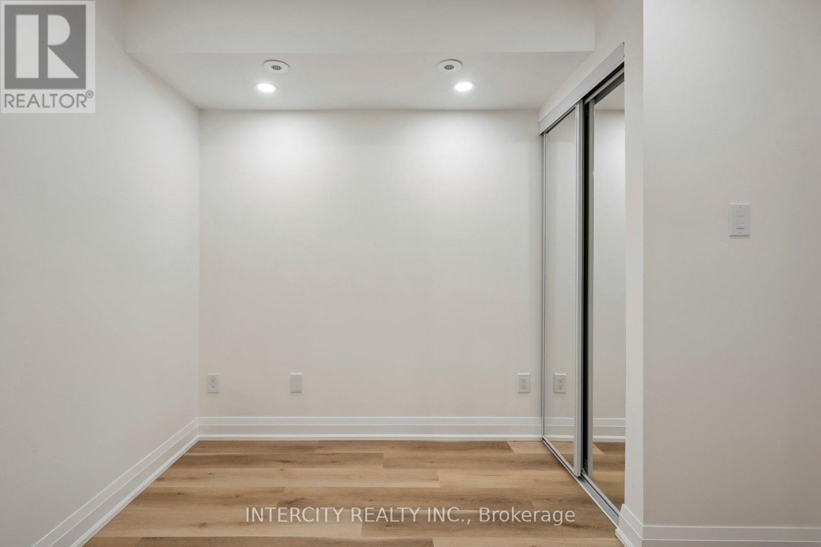 741 - 10 Laidlaw Street, Toronto, Ontario  M6K 1X2 - Photo 26 - W13133162