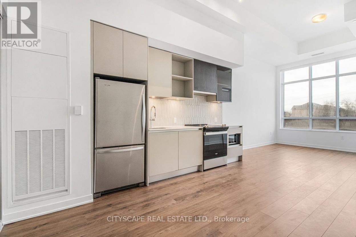 118 - 395 Dundas Street W, Oakville, Ontario  L6M 4M2 - Photo 2 - W13133164