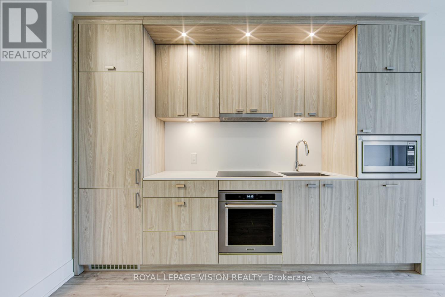 622 - 858 Dupont Street, Toronto, Ontario  M6G 0C1 - Photo 1 - W13133210