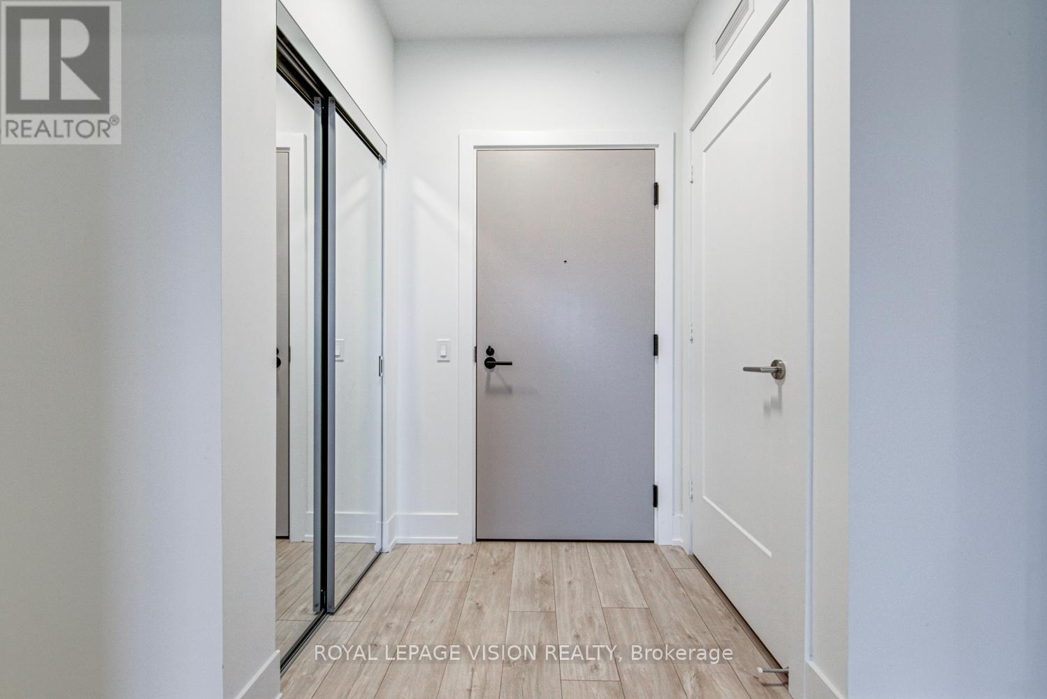 622 - 858 Dupont Street, Toronto, Ontario  M6G 0C1 - Photo 2 - W13133210
