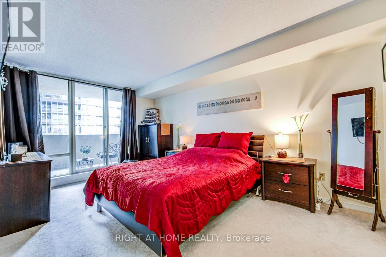 306 - 330 Rathburn Road W, Mississauga, Ontario  L5B 3Y1 - Photo 21 - W13133292