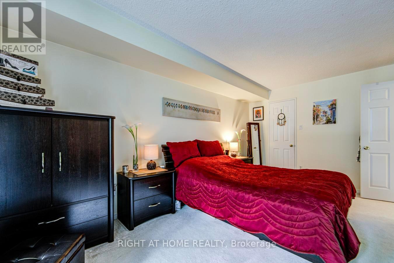 306 - 330 Rathburn Road W, Mississauga, Ontario  L5B 3Y1 - Photo 23 - W13133292