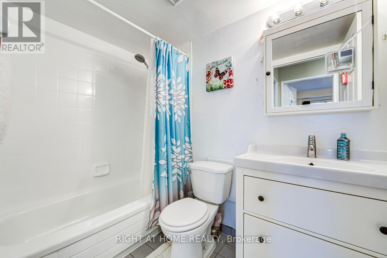 306 - 330 Rathburn Road W, Mississauga, Ontario  L5B 3Y1 - Photo 29 - W13133292