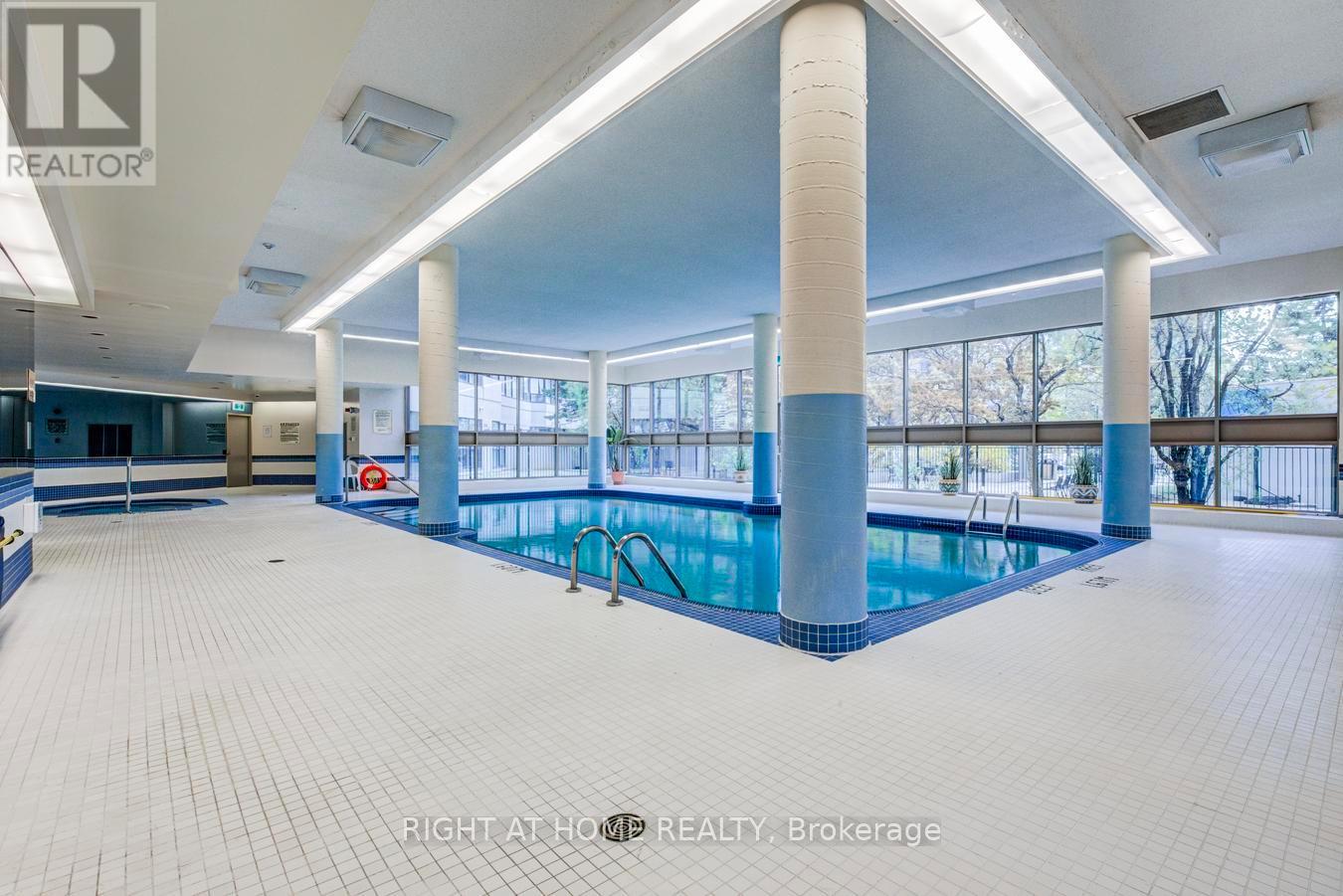 306 - 330 Rathburn Road W, Mississauga, Ontario  L5B 3Y1 - Photo 38 - W13133292