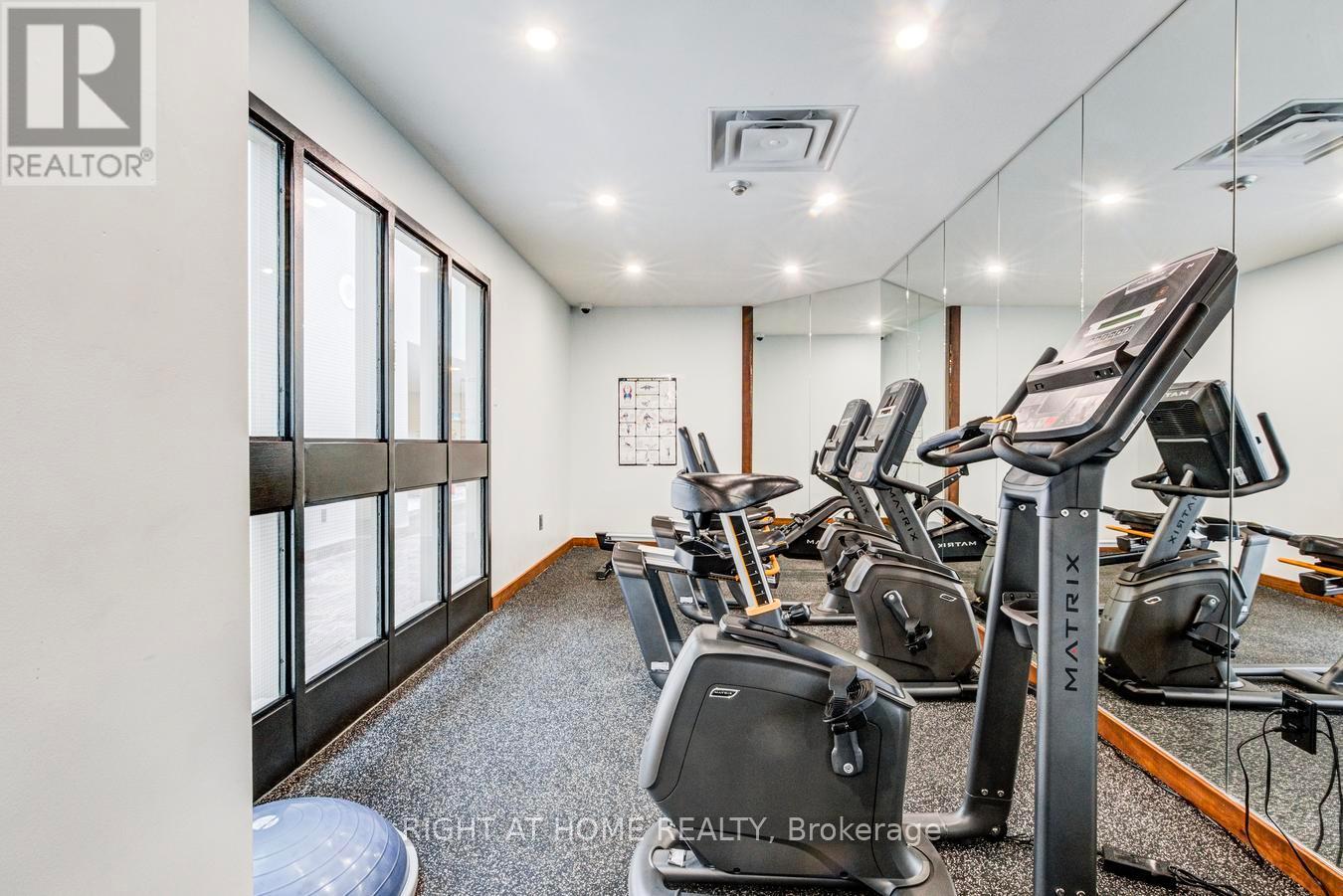 306 - 330 Rathburn Road W, Mississauga, Ontario  L5B 3Y1 - Photo 42 - W13133292