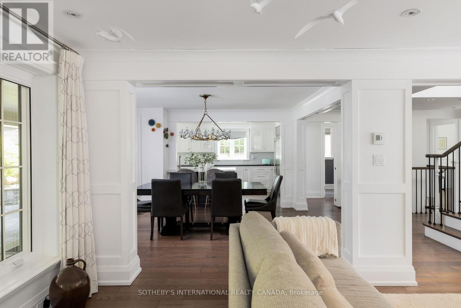 10 Queen Mary's Drive, Toronto, Ontario  M8X 1S2 - Photo 11 - W13133296