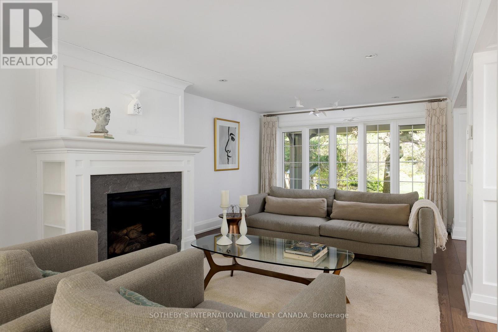 10 Queen Mary's Drive, Toronto, Ontario  M8X 1S2 - Photo 8 - W13133296