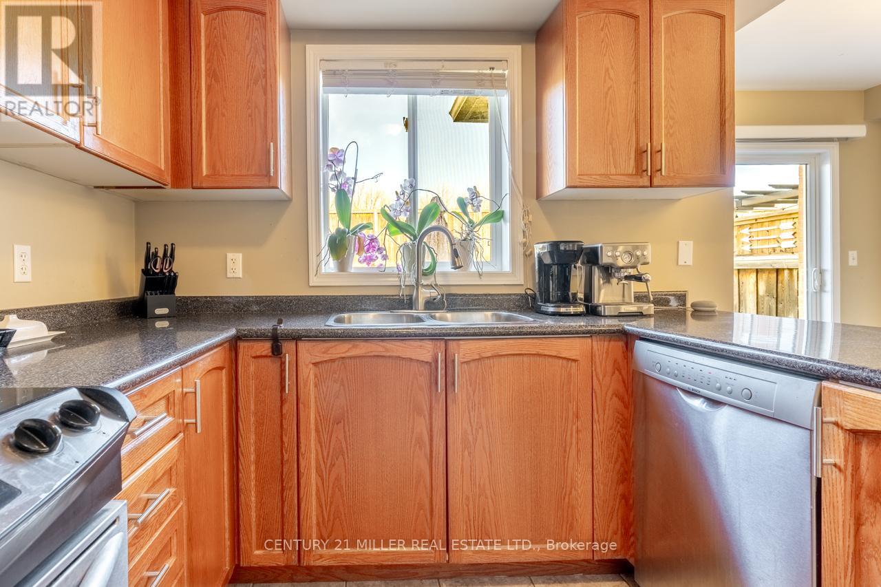 373 Bussel Crescent, Milton, Ontario  L9T 0W6 - Photo 11 - W13133330