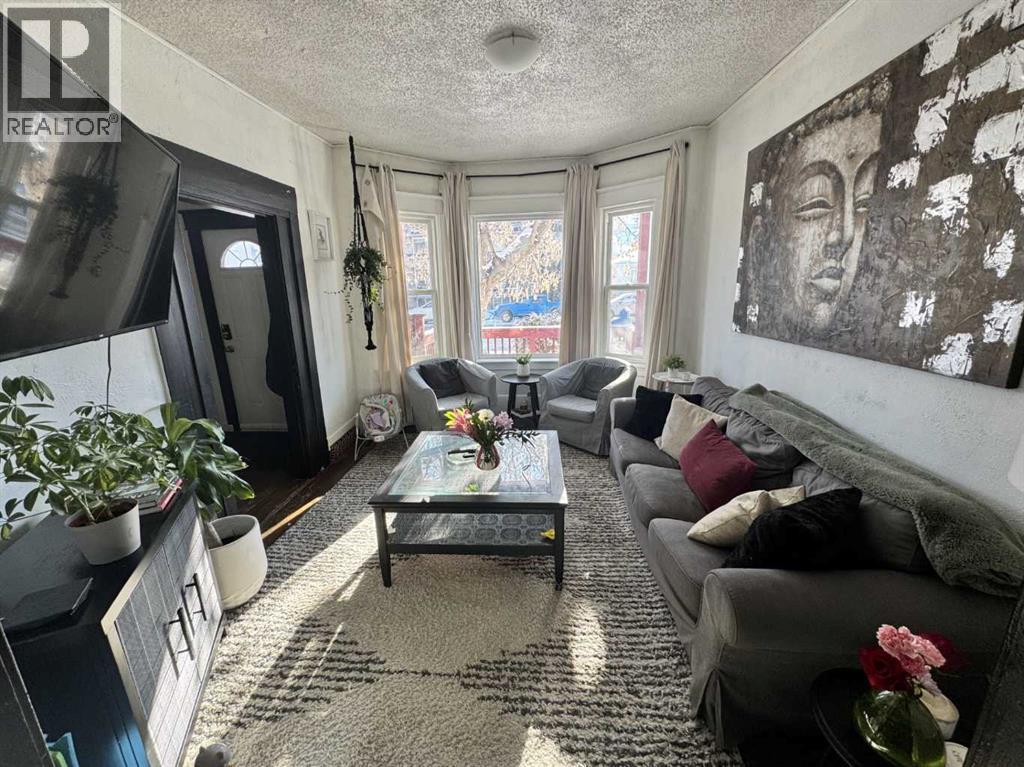 722 2 Avenue NW, Calgary, Alberta  T2N 0E3 - Photo 3 - A2300104