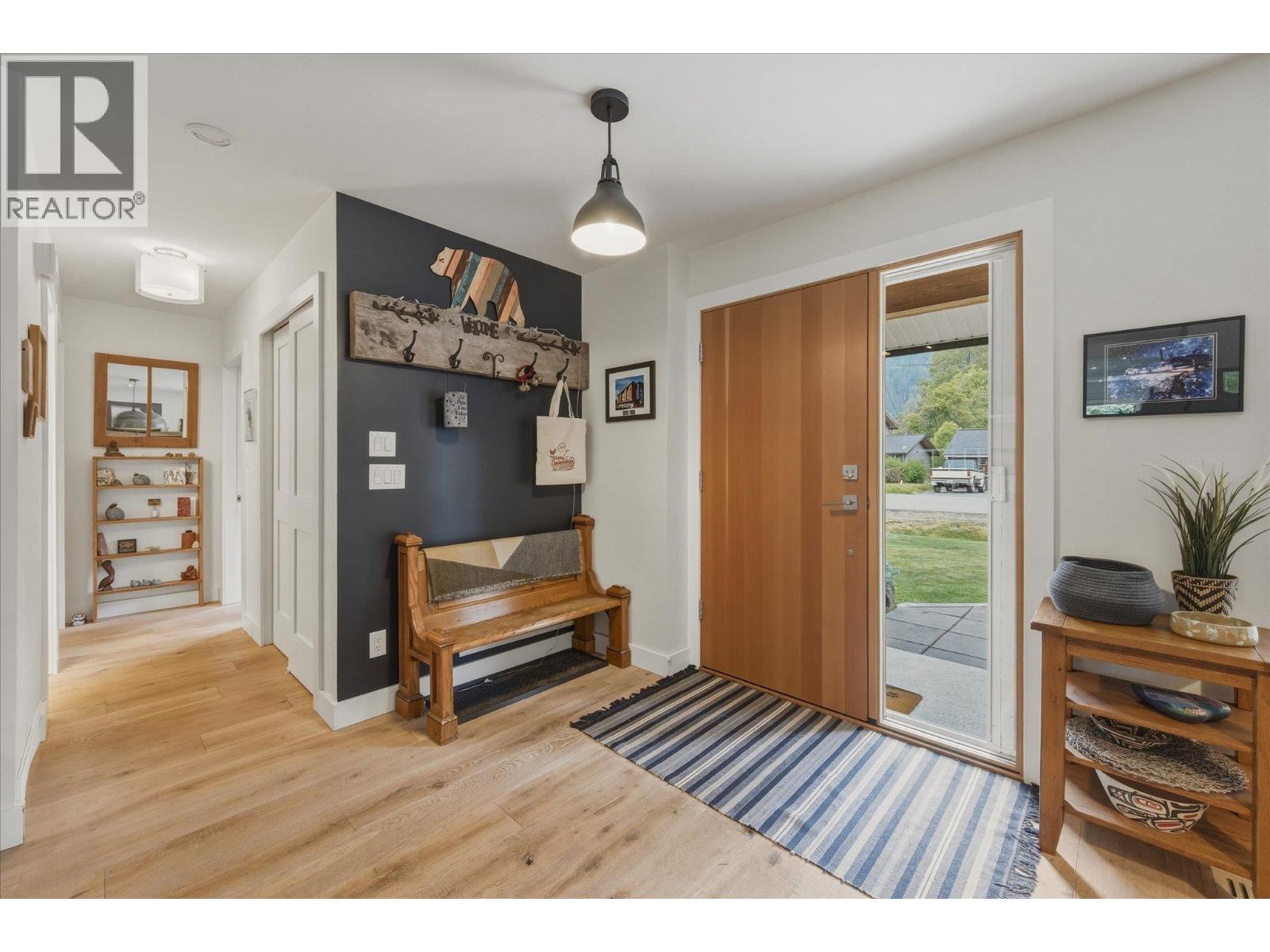 41562 Rod Road, Squamish, British Columbia  V0N 1H0 - Photo 20 - R3105538