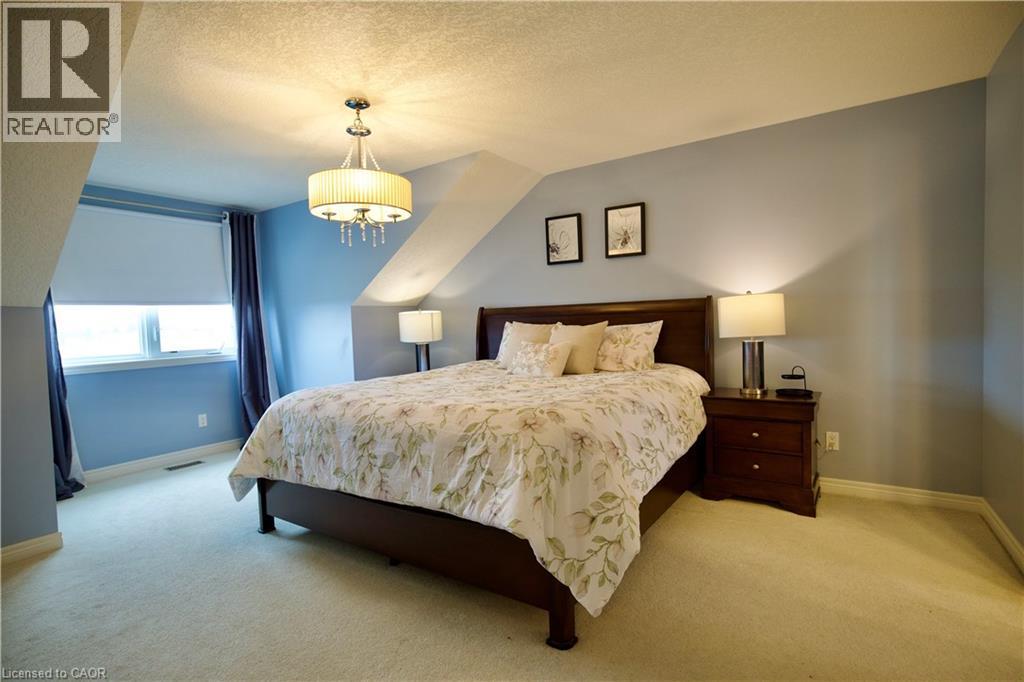 704 Zurich Drive, Waterloo, Ontario  N2V 2S8 - Photo 24 - 40830616