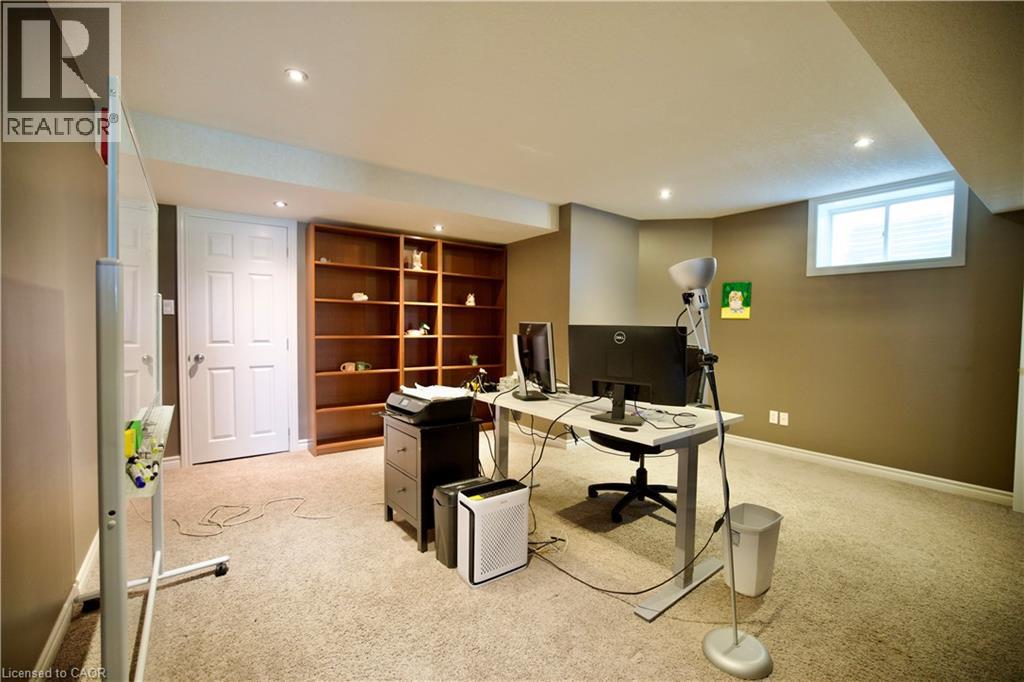 704 Zurich Drive, Waterloo, Ontario  N2V 2S8 - Photo 44 - 40830616