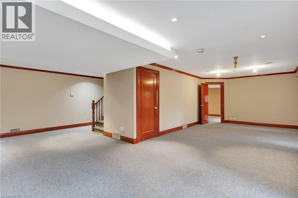 18 Woodmans Court, Kitchener, Ontario  N2P 2B2 - Photo 24 - 40829024