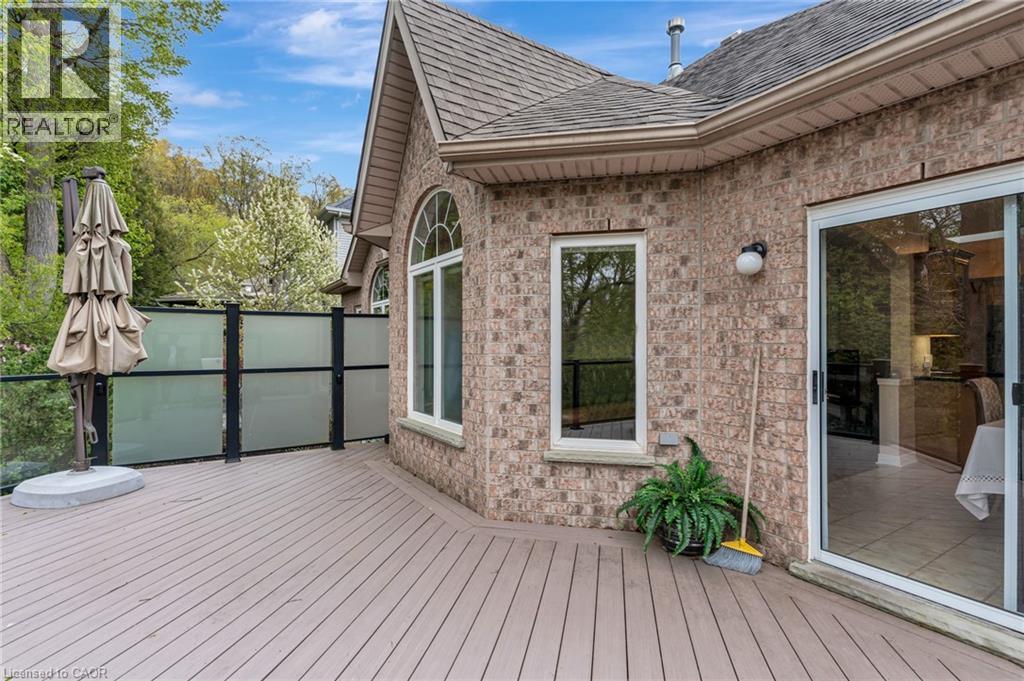 18 Woodmans Court, Kitchener, Ontario  N2P 2B2 - Photo 33 - 40829024