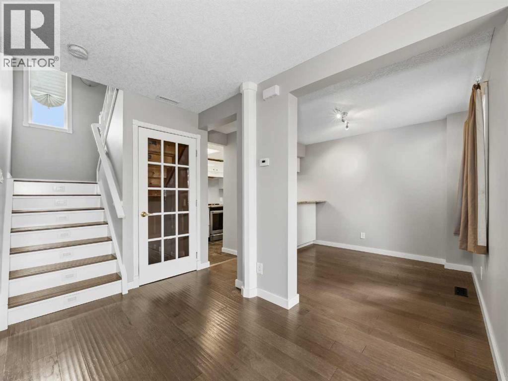 202, 829 Coach Bluff Crescent SW, Calgary, Alberta  T3H 1B1 - Photo 3 - A2307747